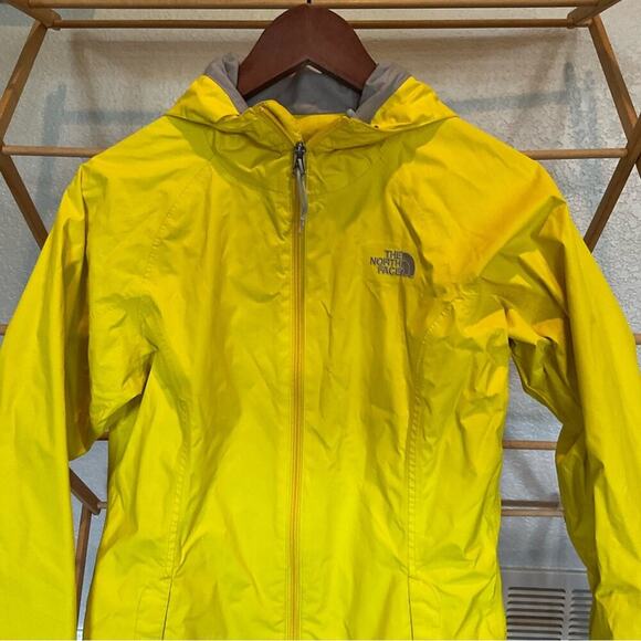The North Face Hyvent Raincoat Size XS - Picture 2 of 13